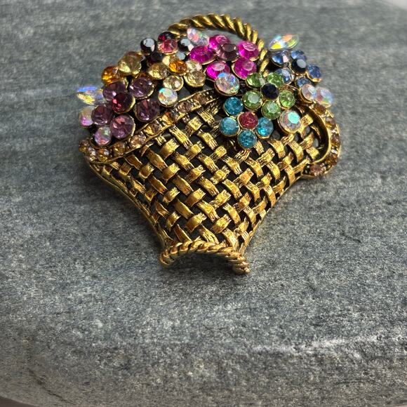 Flower Basket Brooch Pin Colorful Rhinestones Gold NEW Cottagecore Spring Summer - Picture 3 of 7